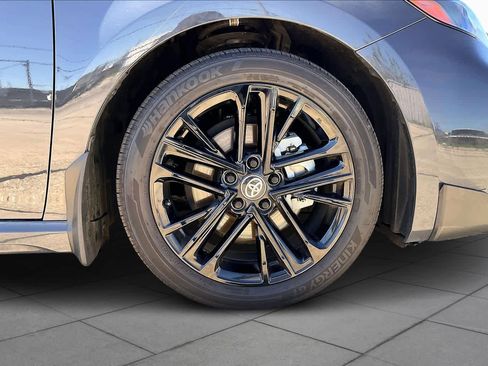 Used 2025 Toyota Camry SE image 9