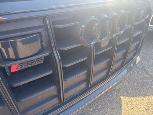 Used 2023 Audi SQ8 Prestige w/ Prestige Package AWD/4WD image 11