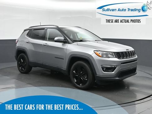 Used 2019 Jeep Compass Latitude AWD/4WD image 1