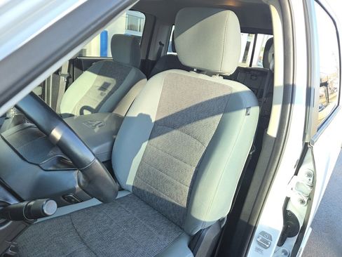 Used 2015 RAM 1500 Big Horn image 15