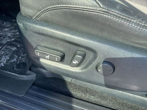 Used 2018 Toyota 4Runner SR5 Premium image 15