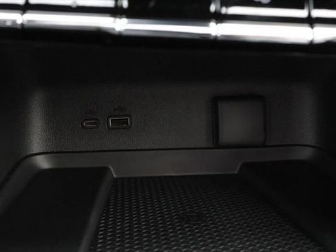 New 2026 Chevrolet Traverse High Country image 32