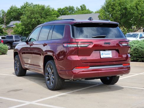 New 2026 Jeep Grand Cherokee L Limited AWD/4WD image 3