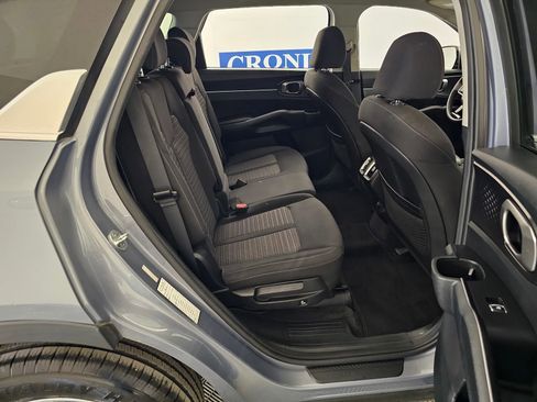 Used 2022 Kia Sorento LX FWD image 31