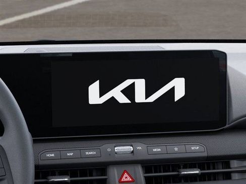 New 2026 Kia K4 FWD image 20