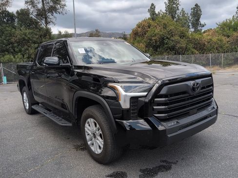 Used 2025 Toyota Tundra SR5 w/ Advanced Technology Package AWD/4WD image 3