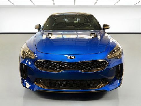 Used 2021 Kia Stinger GT2 image 2