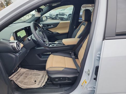 New 2026 Chevrolet Equinox ACTIV w/ Convenience Package III image 11