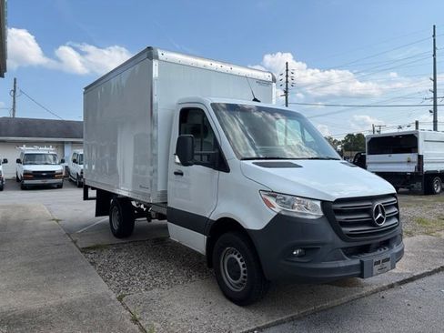 Used 2024 Mercedes-Benz Sprinter 3500 image 3