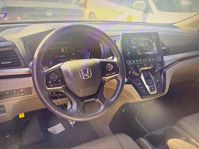 Used 2023 Honda Odyssey Touring image 10