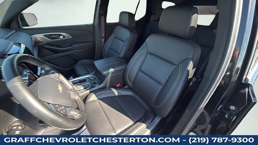 Used 2023 Chevrolet Traverse LT w/ Rear Camera Mirror Package AWD/4WD image 37