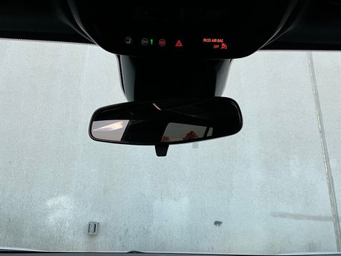 Used 2025 Chevrolet Equinox LT image 17