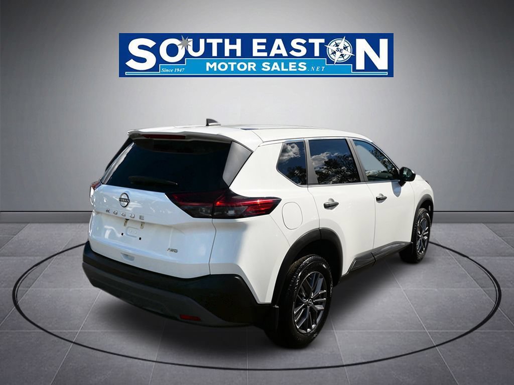 Used 2023 Nissan Rogue S AWD/4WD image 6