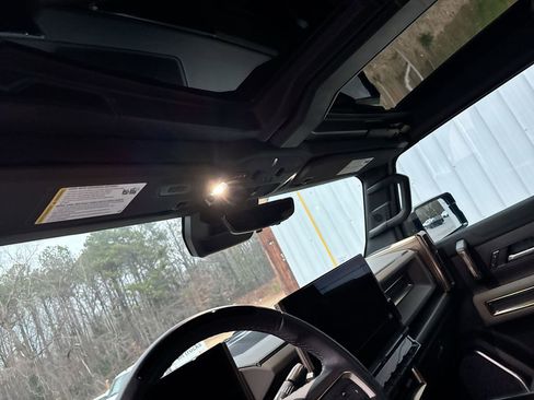 Used 2025 GMC Hummer EV 3X image 19