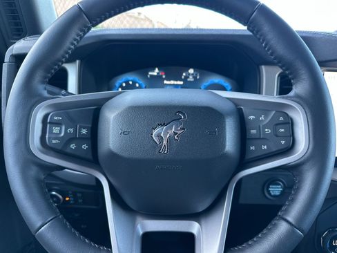 New 2025 Ford Bronco Outer Banks w/ Sasquatch Package image 25