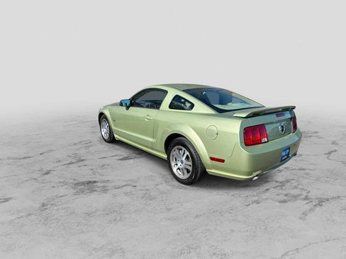 Used 2005 Ford Mustang GT Premium image 6