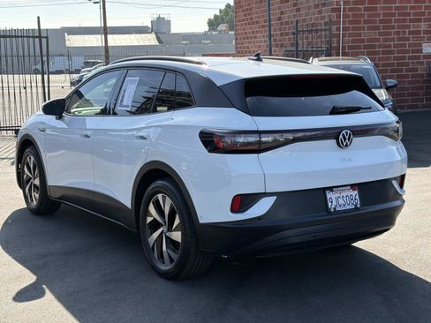 Certified 2023 Volkswagen ID.4 Pro RWD image 3