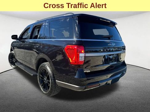 Certified 2024 Ford Expedition XLT image 10