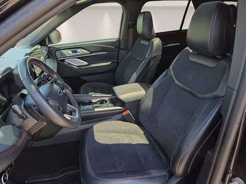 Used 2025 Ford Explorer ST w/ Sun And Sound Package AWD/4WD image 12