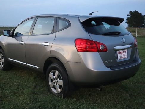Used 2013 Nissan Rogue S AWD/4WD image 5