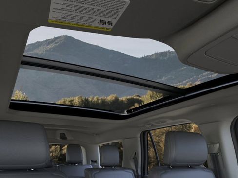 New 2026 Ford Expedition Active image 22