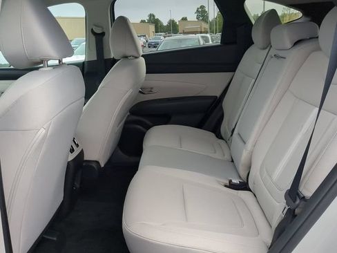 Used 2025 Hyundai Tucson SEL AWD/4WD image 12