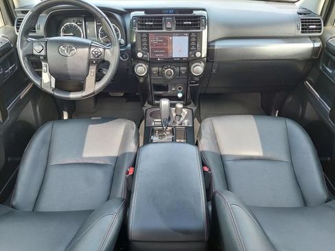 Certified 2021 Toyota 4Runner Venture w/ Moonroof Package AWD/4WD image 4