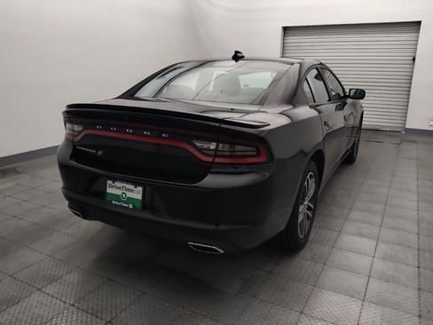 Used 2019 Dodge Charger SXT AWD/4WD image 7