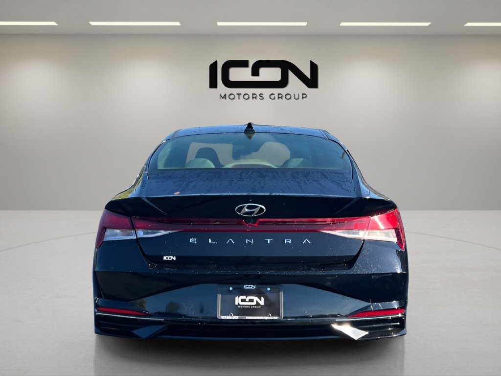 Used 2023 Hyundai Elantra SEL FWD image 4