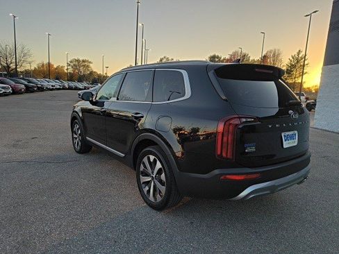 Used 2020 Kia Telluride S image 3