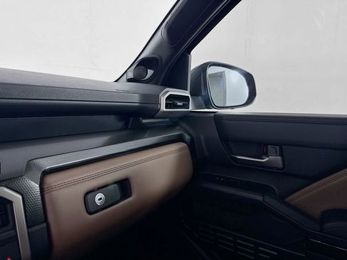 Used 2026 Toyota 4Runner Limited AWD/4WD image 39