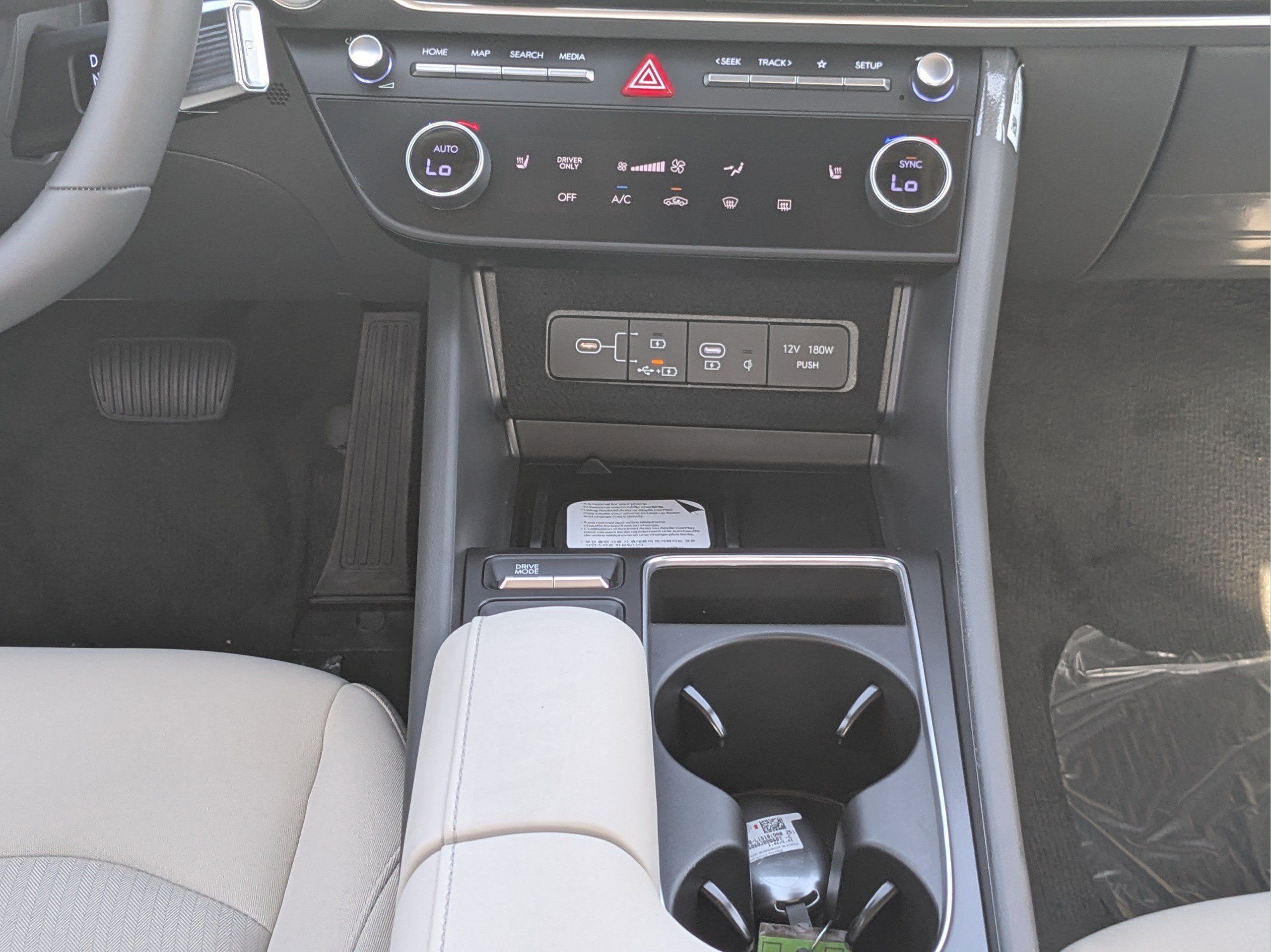 New 2026 Hyundai Sonata SEL FWD image 17