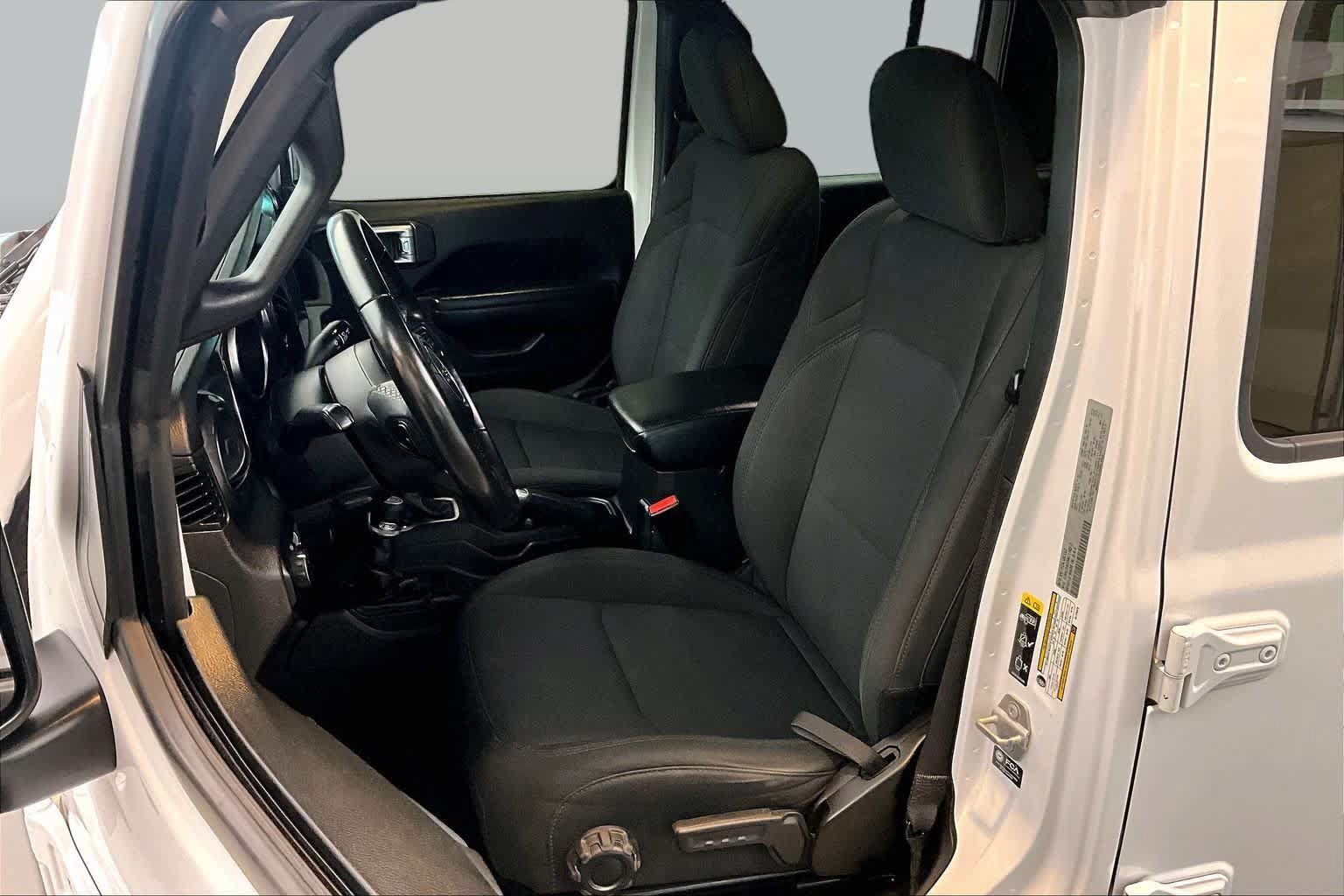 Used 2022 Jeep Gladiator Sport AWD/4WD image 7