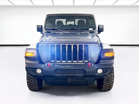 Used 2020 Jeep Gladiator Sport w/ Quick Order Package 24S AWD/4WD image 2