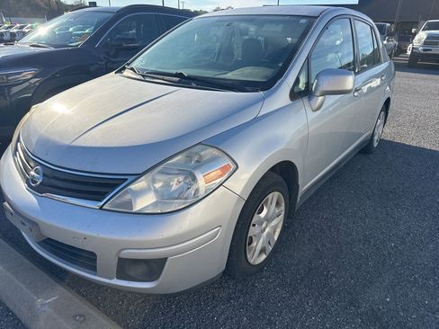 Used 2011 Nissan Versa 1.8 S w/ PWR Plus Pkg image 2