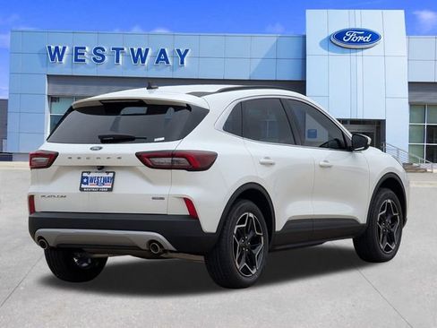 New 2026 Ford Escape Platinum image 32