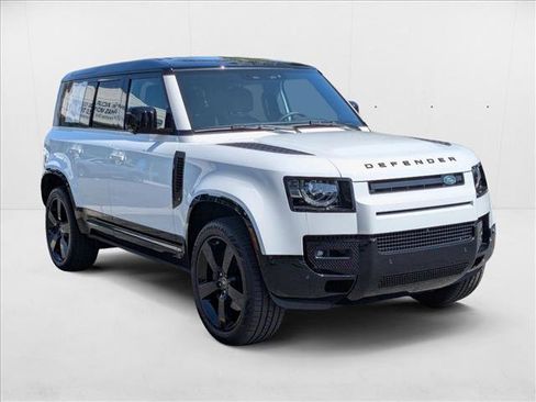 New 2025 Land Rover Defender 110 X-Dynamic SE image 7