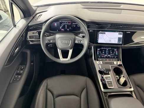 Certified 2023 Audi Q7 2.0T Premium Plus w/ Convenience Package AWD/4WD image 12