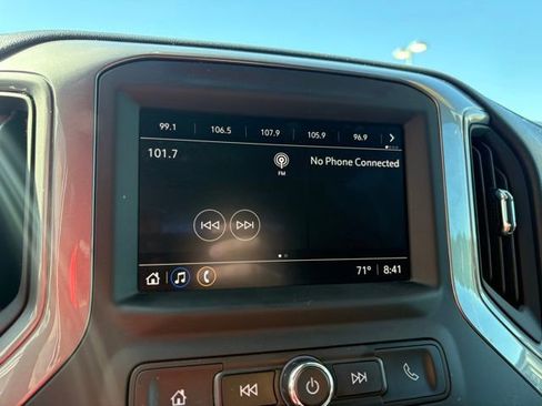 Used 2023 GMC Sierra 1500 Pro w/ Pro Value Package AWD/4WD image 17