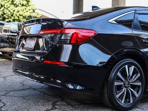 Used 2022 Honda Civic EX image 9