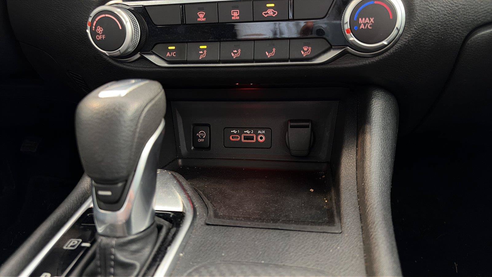 Used 2024 Nissan Sentra SV FWD image 22