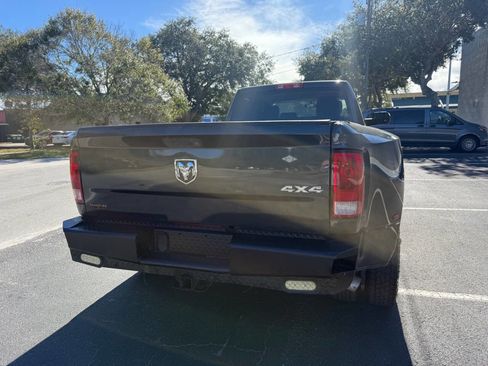 Used 2017 RAM 3500 Tradesman w/ Chrome Appearance Group image 71