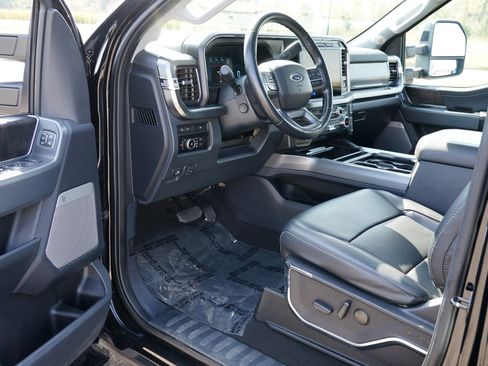 Used 2023 Ford F250 Lariat w/ Lariat Ultimate Package image 15