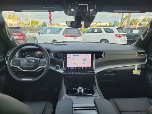 New 2025 Jeep Wagoneer 2WD w/ Convenience Group I image 10