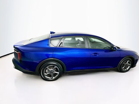 Used 2025 Kia K4 LXS image 10