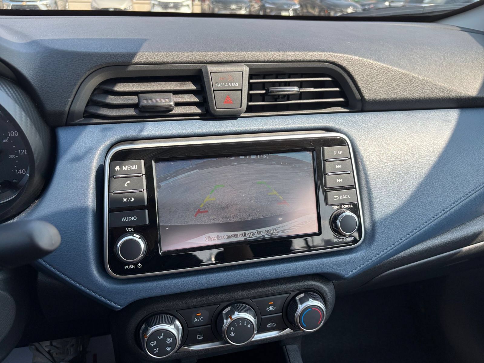 Used 2025 Nissan Versa SV FWD image 21