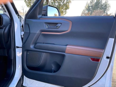 Used 2022 Ford Bronco Sport Outer Banks w/ Tech Package image 25