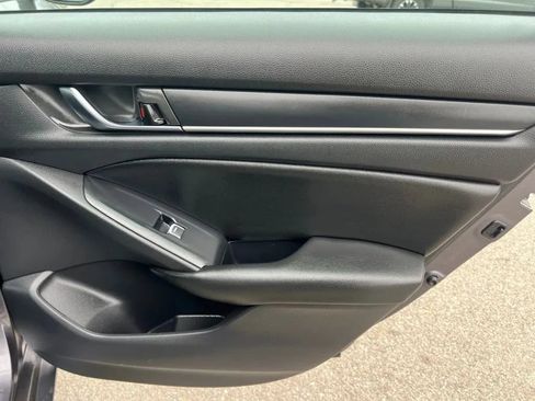 Used 2019 Honda Accord Sport image 19