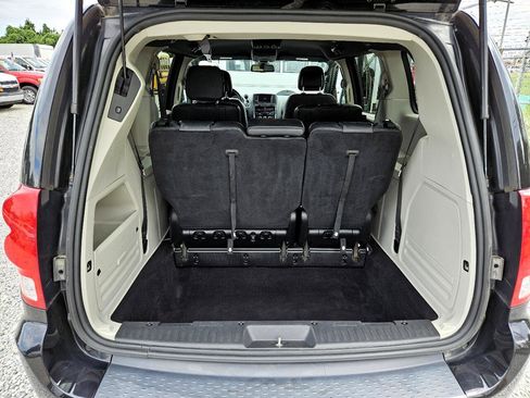 Used 2019 Dodge Grand Caravan SXT image 20