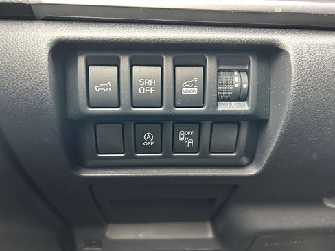 Used 2023 Subaru Forester Premium image 20